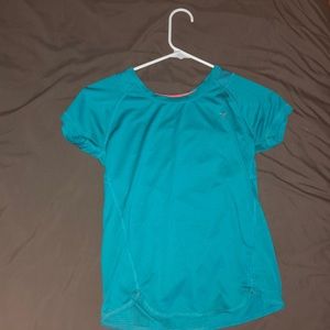 old navy girls work out shirt